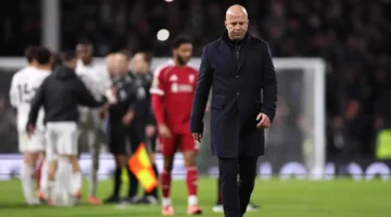 بسبب النتائج الأخيرة.. جماهير ليفربول تطالب بإقالة آرني سلوت من تدريب الفريق